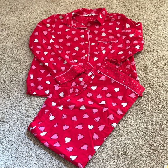 Victoria’s Secret small red /pink heart print two piece pajama set.